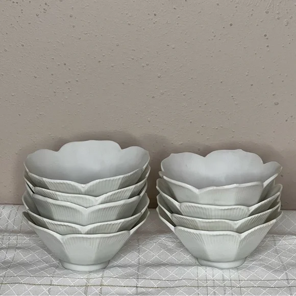 VTG set of nine porcelain lotus flower shaped designs ice cream, fruit bowl - Picture 7 of 7